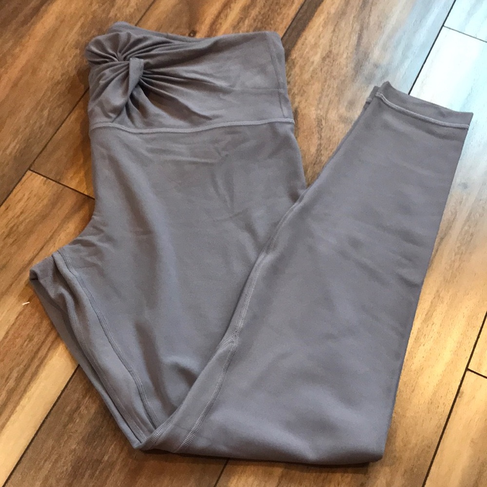 Lavender lululemon leggings women 14 full length